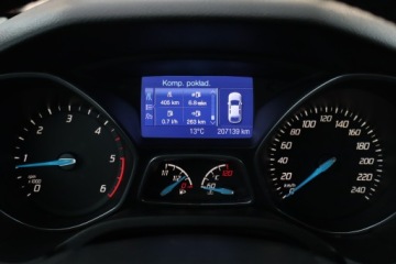 Ford Focus III Kombi 1.6 Duratorq TDCi DPF 115KM 2013 Ford Focus 1.6 TDCi, Navi, Klima, Parktronic,ALU, zdjęcie 10