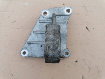 Alfa Romeo 159 1.9 jtd Опора полуоси