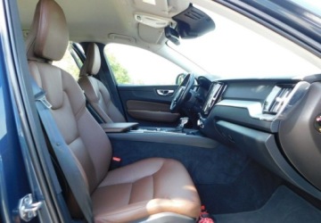Volvo XC60 II Crossover D4 190KM 2019 Volvo XC 60 z Gwarancja Skora Model 2020r 2.0 Diesel 190KM, zdjęcie 7