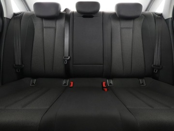 Audi A4 B9 Limousine 2.0 TFSI ultra 190KM 2016 Audi A4 Limousine S-Tronic virtual cocpit, zdjęcie 17