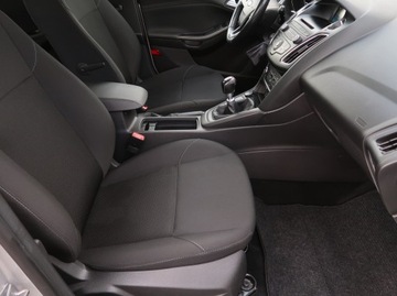Ford Focus III Kombi Facelifting 1.5 TDCi 95KM 2015 Ford Focus 1.5 TDCi, Salon Polska, Serwis ASO, zdjęcie 8