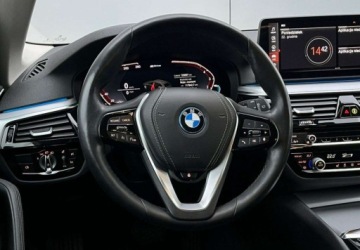 BMW Seria 5 G30-G31 Touring Plug-In 2.0 530e 292KM 2022 BMW Seria 5 4x4 Skora Navi Kamera Sport Full Led Automat FV23, zdjęcie 20
