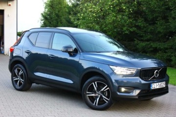 Volvo XC40 Crossover Facelifting 1.5 T2 129KM 2022 Volvo XC 40 R DESIGN 21 TYS KM Bezwypadkowy 100 Panorama Kamery 360 Skory, zdjęcie 11