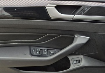 Volkswagen Arteon Fastback Facelifting 2.0 TSI 190KM 2024 Volkswagen Arteon 2.0TSI 190KM DSG R-Line SalonPL Virtual Kamera Ambiente, zdjęcie 13