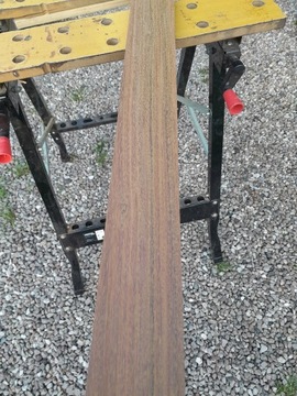 ПОЛОСЫ ДРЕВЕСИНЫ ЛАПАЧО/ИПЕ ИЗ КРАСНОГО ДВИЖЕНИЯ