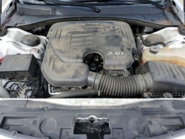 Chrysler 300C II 2022 Chrysler 300 2022r., Touring, 3.6L, od ubezpieczalni 3.6 Benzyna 296KM, zdjęcie 10