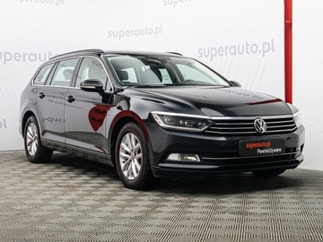 Volkswagen Passat B8 Variant 2.0 TDI BlueMotion SCR 150KM 2019 VOLKSWAGEN Passat 2.0 TDI Comfortline Combi 150KM 2019, zdjęcie 2