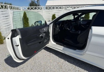 Mercedes Klasa C W205 Coupe 220 d 170KM 2016 Mercedes-Benz Klasa C Mercedes-Benz Klasa C 220 d 4-Matic 9G-TRONIC 2.1, zdjęcie 35