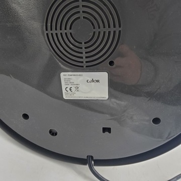 Отпариватель для одежды Calor Вертикальный, Мощность 1800 Вт, бак 1,5л.