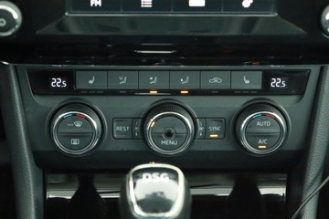 Skoda Superb III Liftback 1.8 TSI 180KM 2016 Skoda Superb 1.8 TSI, Salon Polska, Serwis ASO, zdjęcie 9