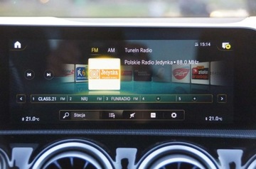 Mercedes Klasa A W177/V177 Hatchback 1.5 180d 116KM 2018 Mercedes-Benz Klasa A 1.5 Diesel 115 KM, Pakiet AMG, Navi, Kamera, Full LE, zdjęcie 14