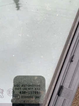 PEUGEOT 2008 I 13- SKLO (OKNO) DVEŘE LEVÝ PŘEDNÍ MALÉ TROJŮHELNÍK 2014 ROK 43R007951