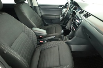 Skoda Rapid II Spaceback 1.2 TSI 90KM 2017 Skoda Rapid 1.2 TSI, Salon Polska, Xenon, Klima, zdjęcie 6