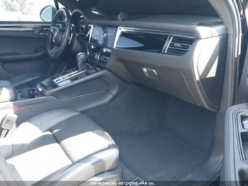 Porsche Macan 2023 Porsche Macan 2023r, T, 2.0, 4x4 2.0 Benzyna 260KM, zdjęcie 9