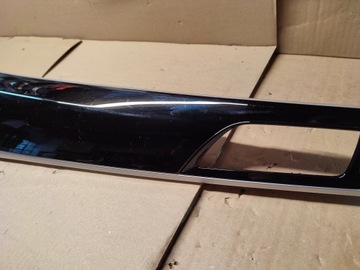 ДЕКОРАТИВНАЯ ПЛАНКА НА БОРТУ BMW 5 G30 G31