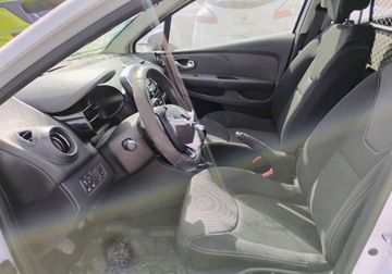 Renault Clio IV Hatchback 5d Facelifting 1.5 Energy dCi 75KM 2019 Renault Clio 2019r, 1.5 DCI. VAN, Uszkodzony przod. Faktura VAT 23 brutto., zdjęcie 6