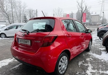 Toyota Yaris III Hatchback 5d Facelifting 1.0 VVT-i 69KM 2016 Toyota Yaris Salon Polska, Serwis ASO, Czujniki park. 1 rej IV 2017r. 69KM, zdjęcie 22