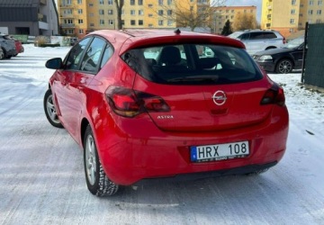 Opel Astra J Hatchback 5d 1.6 Twinport ECOTEC 115KM 2010 Opel Astra Opel Astra sport 1.6 Manual, 115 KM, 2010r 1.6 Benzyna 115KM, zdjęcie 12