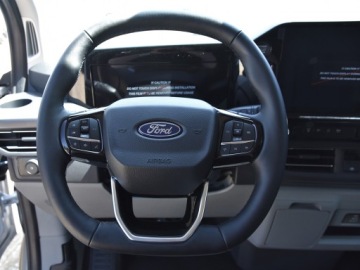 Ford Tourneo Custom II  L1 2.5 Plug-in Hybrid  232KM 2026 Ford Tourneo Custom 2.5 PHEV 232KM TITANIUM CVT L2, zdjęcie 12