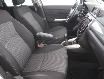 Suzuki Vitara III SUV 1.6 VVT 120KM 2015 Suzuki Vitara 1.6 VVT, Salon Polska, Serwis ASO, zdjęcie 8
