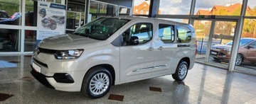 Toyota 2022 Toyota Proace City Verso Polski salon 130KM Long 7foteli Perfekcyjny stan, zdjęcie 9