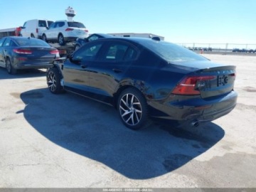 Volvo S60 III 2020 Volvo S60 T6 Momentum 2020 2.0 Benzyna 316KM, zdjęcie 3