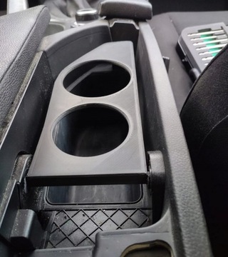 BMW e60 Подстаканник Чашки в подлокотнике Подстаканник E61 5 серия