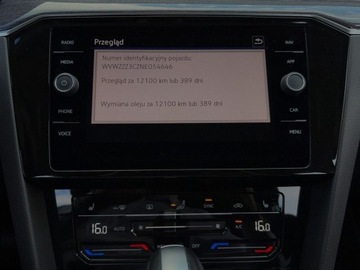 Volkswagen Passat B8 Variant Facelifting 2.0 TDI SCR 200KM 2022 Volkswagen Passat 2.0TDI 200KM 4x4 Business DSG SerwisASO Panorama Acc Led, zdjęcie 31