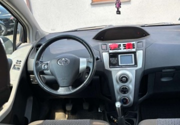 Toyota Yaris II Hatchback 5d 1.4 D-4D 90KM 2008 Toyota Yaris 2008r. 1.4 Diesel 90KM, zdjęcie 9