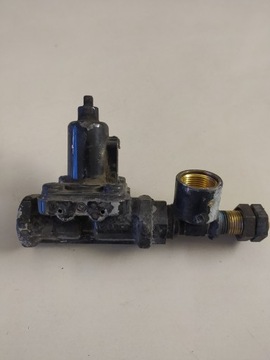 Wabco Zawór rozdzielczy przepływowy pneumatyczny 4341002280 MAN 81521106092