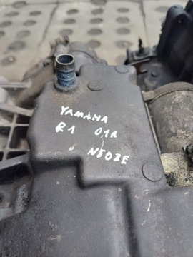 SILNIK BLOK GŁOWICA SŁUPEK SILNIKA KOLEKTOR WYDECHOWY YAMAHA R1 RN01 N503E