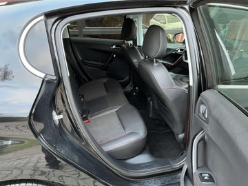 Peugeot 208 I Hatchback 5d Facelifting 1.2 PureTech 110KM 2017 Peugeot 208 1.2 benzyna 110 KM GT - LINE zarej w PL zadbany zamiana, zdjęcie 24