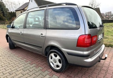 Seat Alhambra I (7MS) Minivan Facelifting 2.0 i 115KM 2005 Seat Alhambra 2.0 Benzyna 7-osobowy 6-biegow Tempomat Klimatronik 2.0, zdjęcie 4