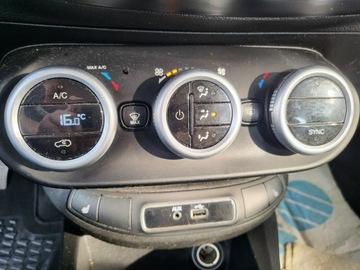 Fiat 500X Crossover 1.6 E-Torq 110KM 2016 Fiat 500x 1.6 110 KM 100% Bezwypadek, zdjęcie 27