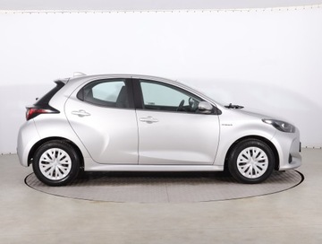 Toyota Yaris III Hatchback 5d Facelifting 2017 1.5 Hybrid 100KM 2020 Toyota Yaris 1.5 Hybrid, Salon Polska, zdjęcie 5