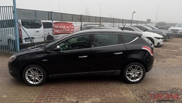 Lancia Delta III Hatchback 1.9 Twinturbo MultiJet 190KM 2011 Lancia Delta 1.9jtd 190KM max wersja asyst parkowania ledy xenon skora 1.r, zdjęcie 7