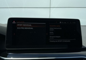 BMW Seria 5 G30-G31 Touring Facelifting 2.0 520d 190KM 2021 BMW Seria 5 Skora Automat Navi Kamera Led Ambiente Hak FV, zdjęcie 29