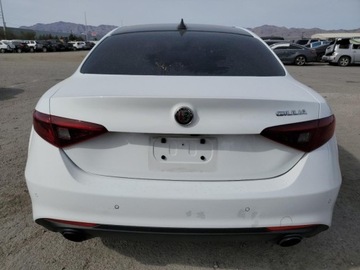 Alfa Romeo Giulia II Sedan Facelifting 2.0 Turbo 280KM 2022 Alfa Romeo Giulia 2022 2.0l 2.0 Benzyna 280KM, zdjęcie 2