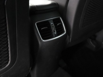 Hyundai Tucson III SUV Facelifting 1.6 GDi 132KM 2019 Hyundai Tucson klima auto kamera i czujniki, zdjęcie 34