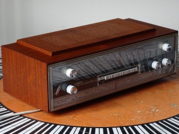 L&L Linnet & Laursen Piccolo 622 box . 1123