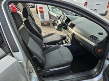 Opel Astra H Hatchback 5d 1.6 Twinport ECOTEC 105KM 2007 Opel Astra Opłacona Zdrowa Zadbana Serwisowana, zdjęcie 9
