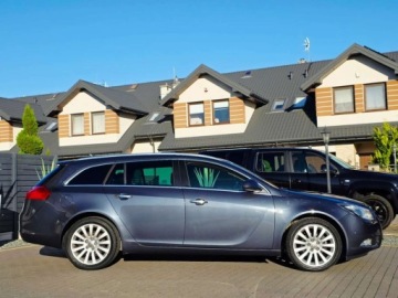 Opel Insignia I Sports Tourer 2.0 CDTI ECOTEC 130KM 2012 Opel Insignia Cosmo___2.0CDTi 130KM Automat___BiXenon LED Wentyle Infinity, zdjęcie 8
