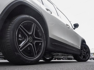 Mercedes GLB SUV Facelifting 2.0 220 190KM 2025 MERCEDES-BENZ GLB 220 4-Matic AMG Line 2.0 (190KM) 2025, zdjęcie 3