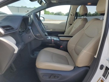 Toyota Sienna III 2024 Toyota Sienna Limited 2024 2.5l 2.5 Hybryda 245KM, zdjęcie 7