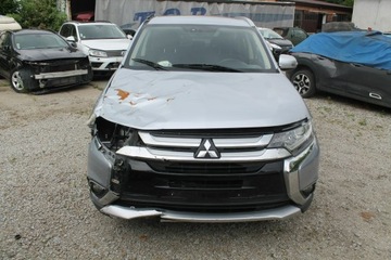 Mitsubishi Outlander III 2018 Mitsubishi Outlander ROK 2018 POJ 2,3 150 KM, zdjęcie 1