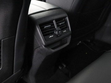 Peugeot 3008 II Crossover 1.2 PureTech 130KM 2019 Peugeot 3008 Crossway automat navi kamera tempomat, zdjęcie 39