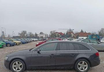 Audi A4 B8 Limousine Facelifting 2.0 TDI 177KM 2014 Audi A4 Avant Audi A4 Avant 2.0 TDI DPF quattro S tronic Attraction 2.0, zdjęcie 1