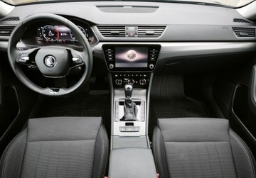Skoda Superb III Liftback Facelifting 2.0 TDI SCR 200KM 2023 Skoda Superb Style Pakiet Selection, ACC, Matrix, GPS, Kamera, Kessy, Sal, zdjęcie 3