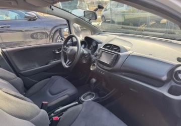 Honda Jazz III 1.3 IMA 88KM 2014 Honda Jazz 1.3i-VTEC IMA Hybrid 1 rej. 032015r serwisowany po oplatach, zdjęcie 4