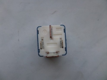 Toyota Rav 4 Lexus IS 2 II Celica реле абс